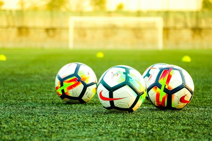 Football Tic Tac Toe: Interactive Cognitive Matrix, Trivia Strategy and Viral Digital Soccer Games